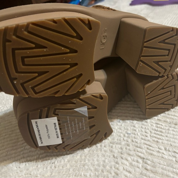 Ugg New Heights Platform Xtra Boots 🎄 - Picture 3 of 5